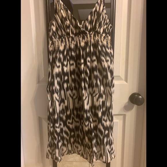 Dress - Picture 1 of 4